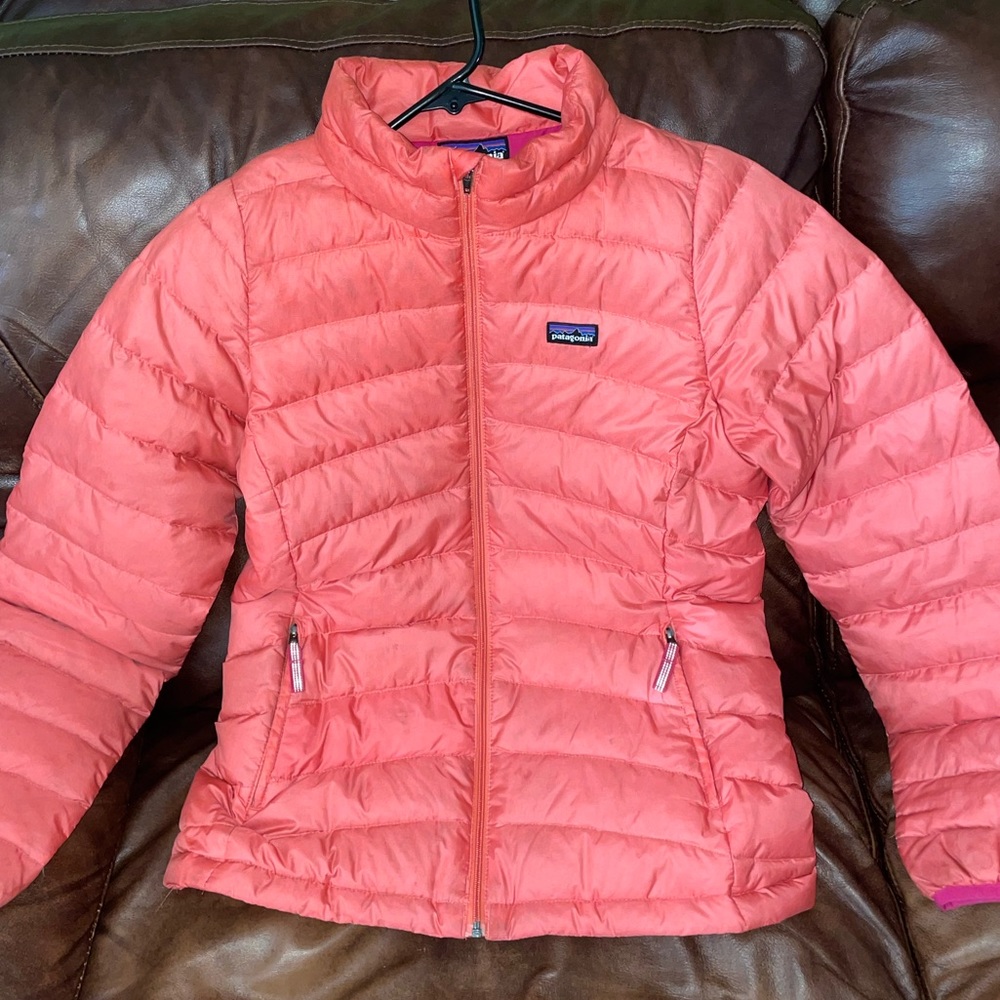 Patagonia girls down jacket size XL